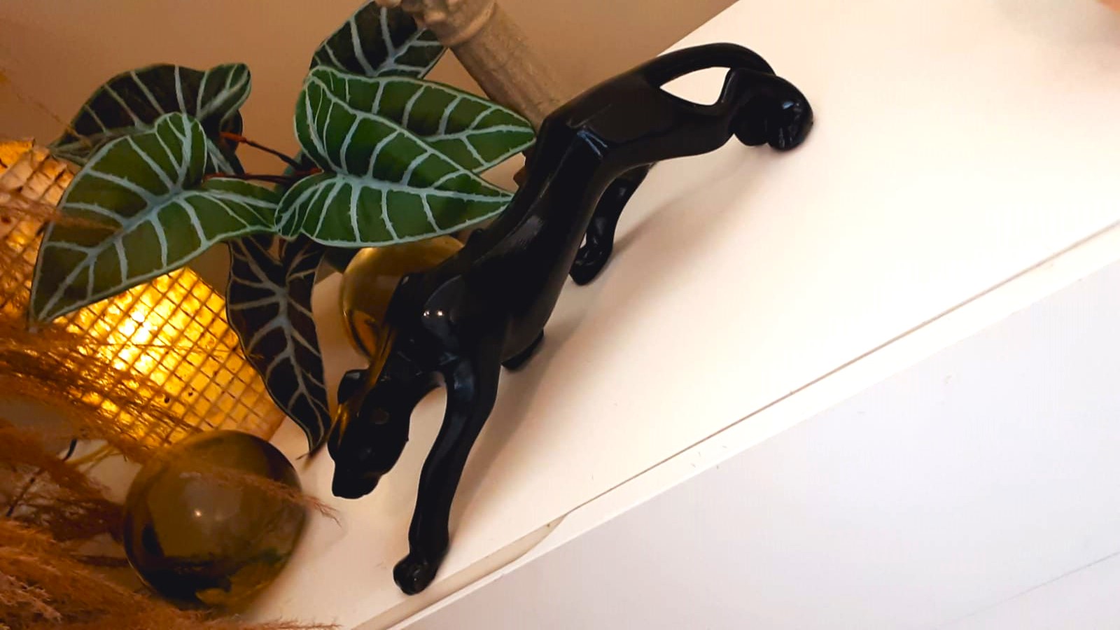 escultura pantera negra